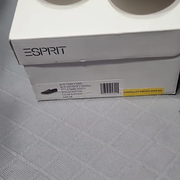 NIB Esprit North Beige Slip-On Sneakers Size 7 Women - Picture 3 of 4